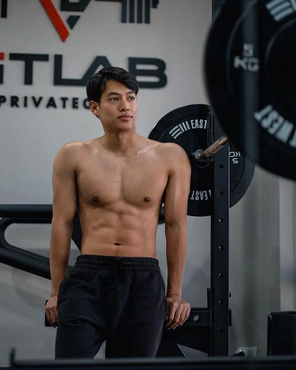 พ่อเอวสปริงของฉ้านนน