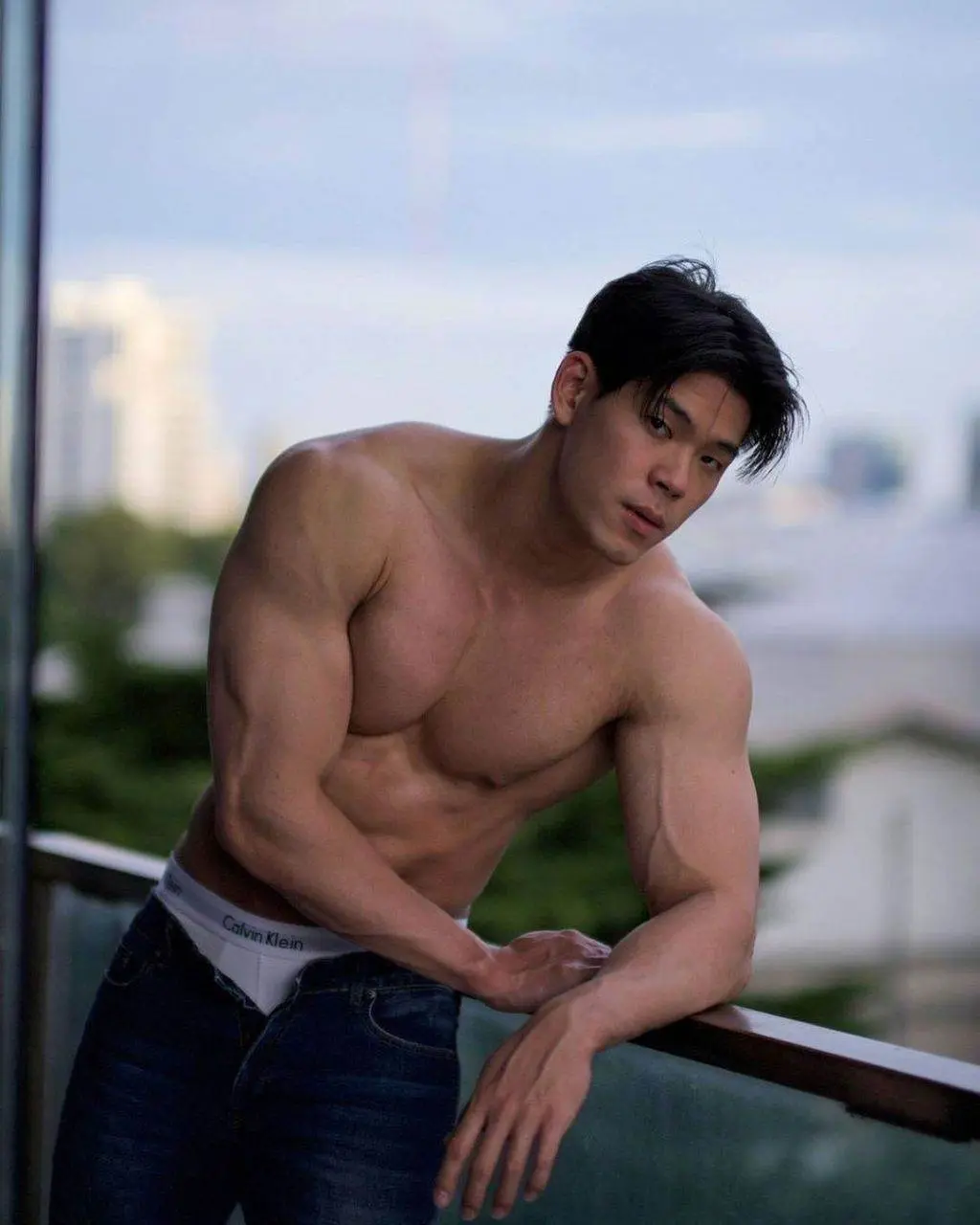 แน่นหนึบน้ำทะลัก