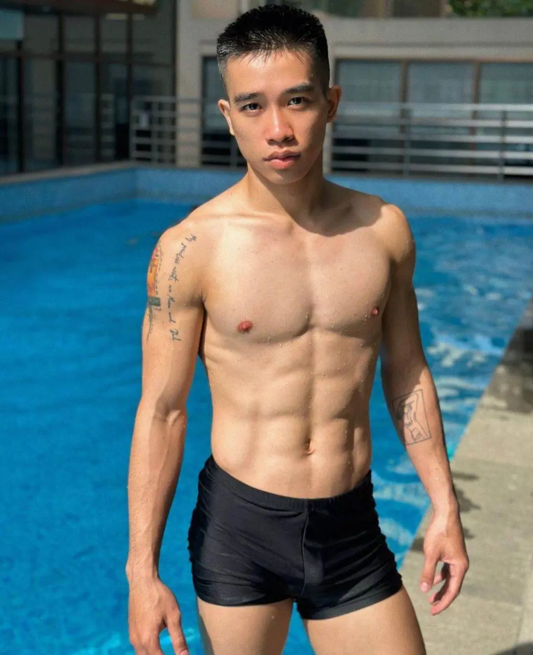 หนุ่ม..ตามหาฝัน