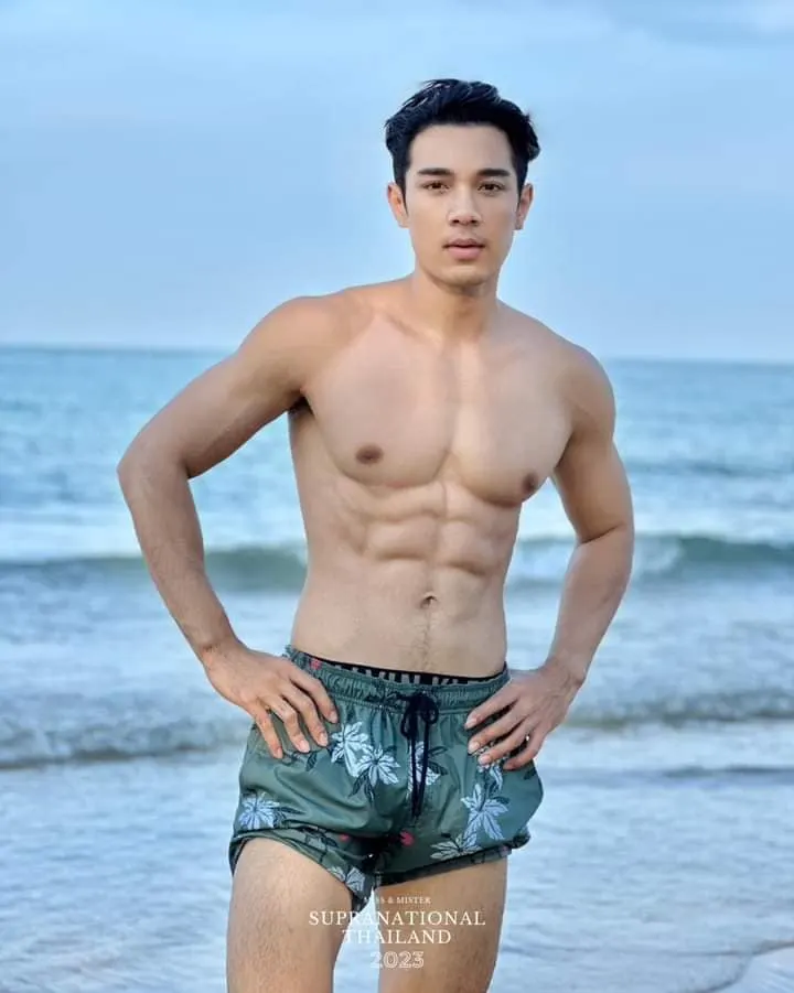 หนุ่มหล่อทรงกร้าวใจ // ▽ // 3
