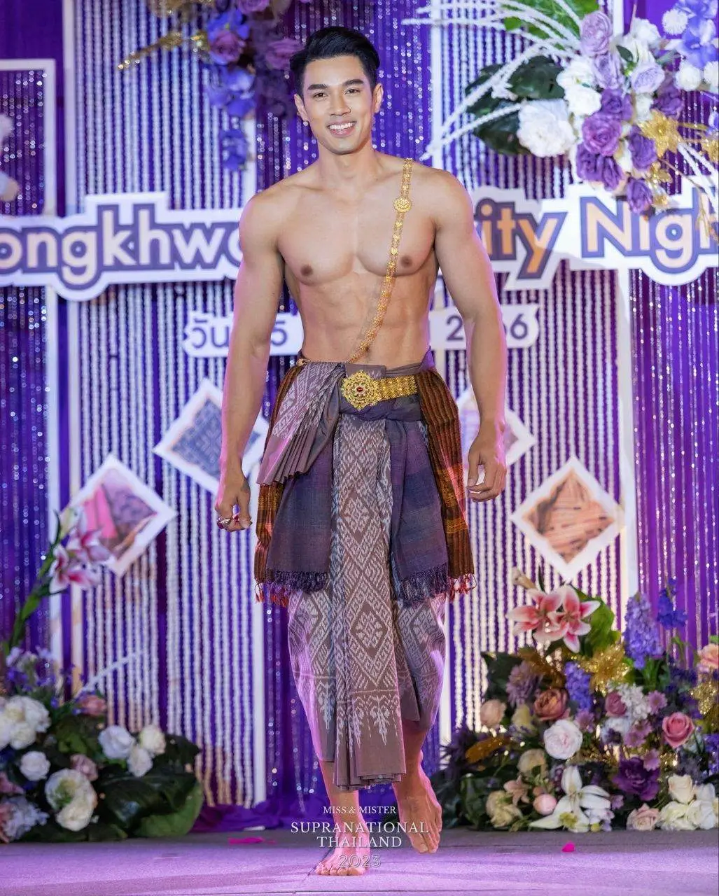 หนุ่มหล่อทรงกร้าวใจ // ▽ // 3