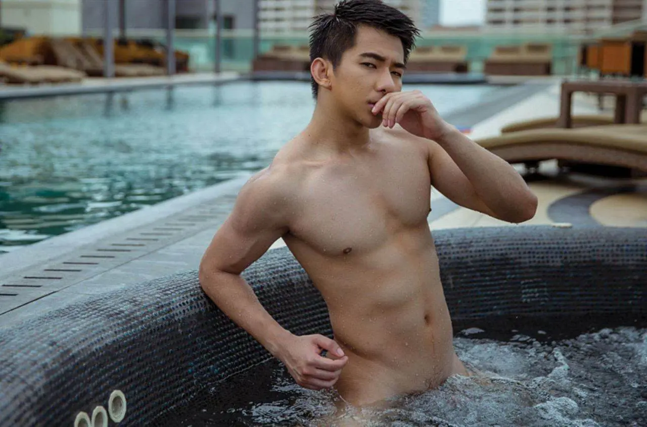 ส่องหนุ่ม 213