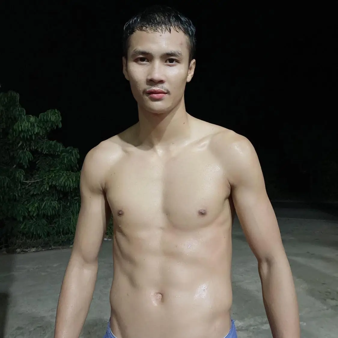 ผัวหล่อแหล่มเด่นทางกีฬา
