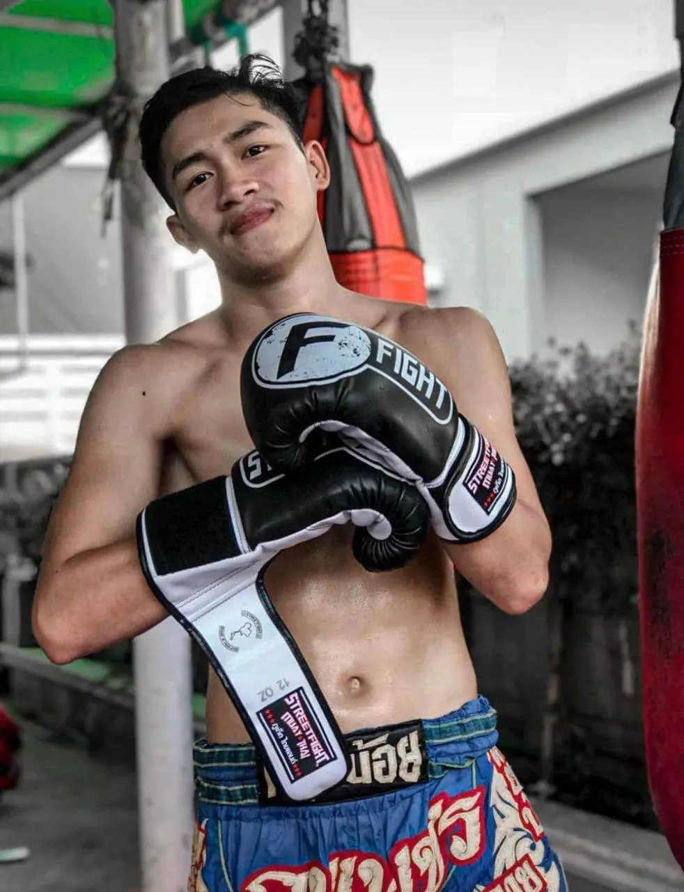 ผัวหล่อแหล่มเด่นทางกีฬา