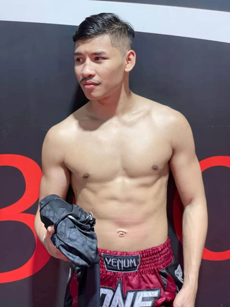 ผัวหล่อแหล่มเด่นทางกีฬา