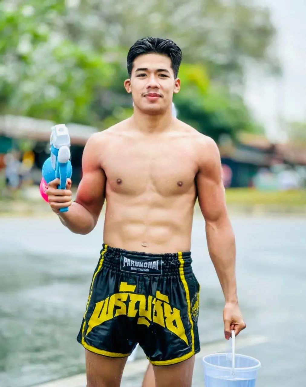 ผัวหล่อแหล่มเด่นทางกีฬา