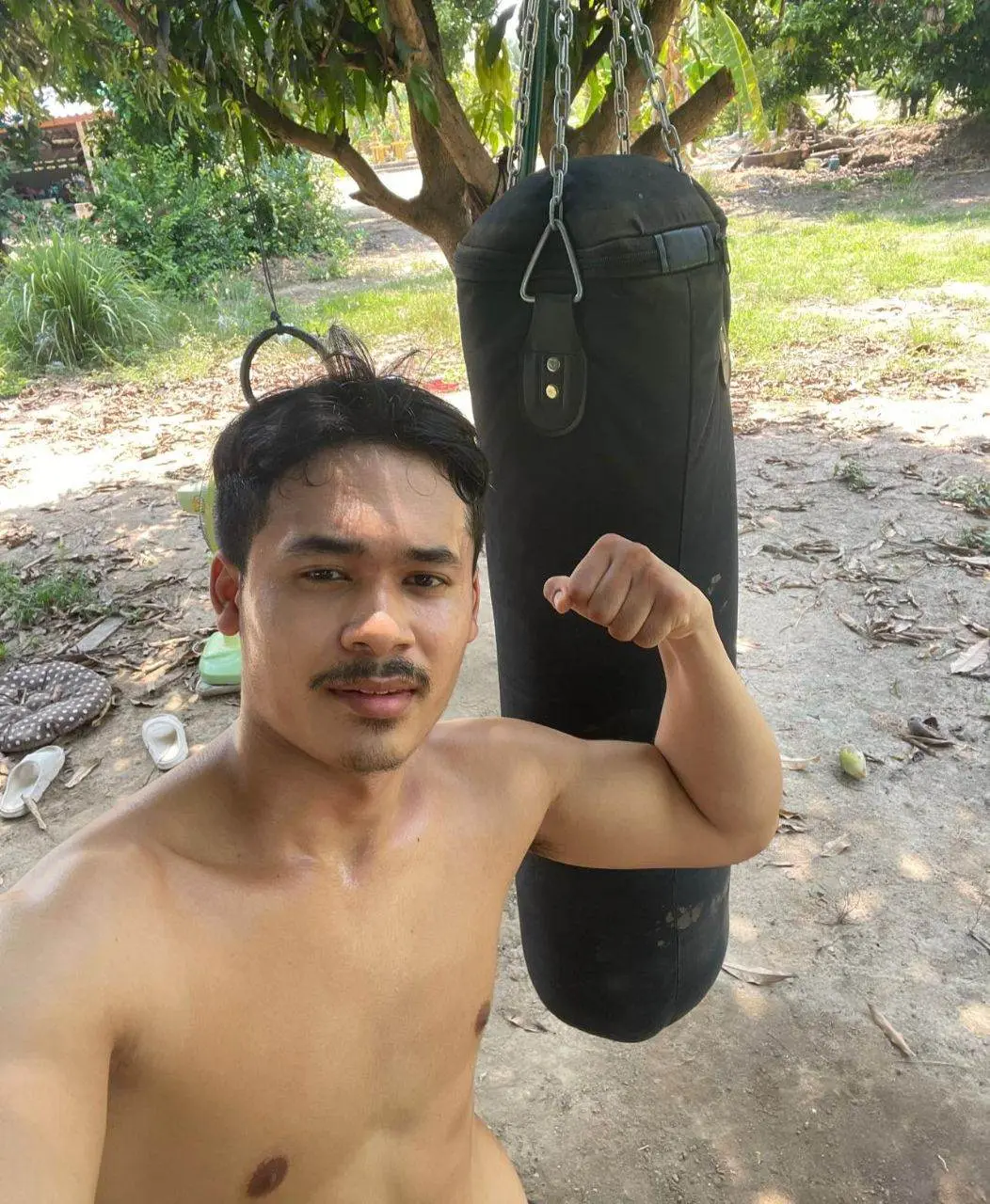 ใช้คำว่าแซ่บหลาย