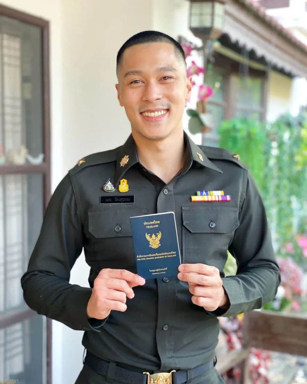 เท่ๆหล่อๆพ่อเอ้ย