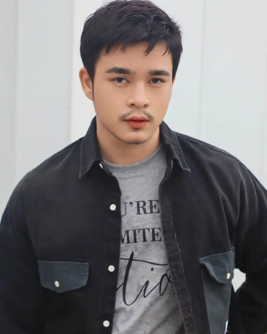 หนุ่มหล่อชาวเมียนมาร์