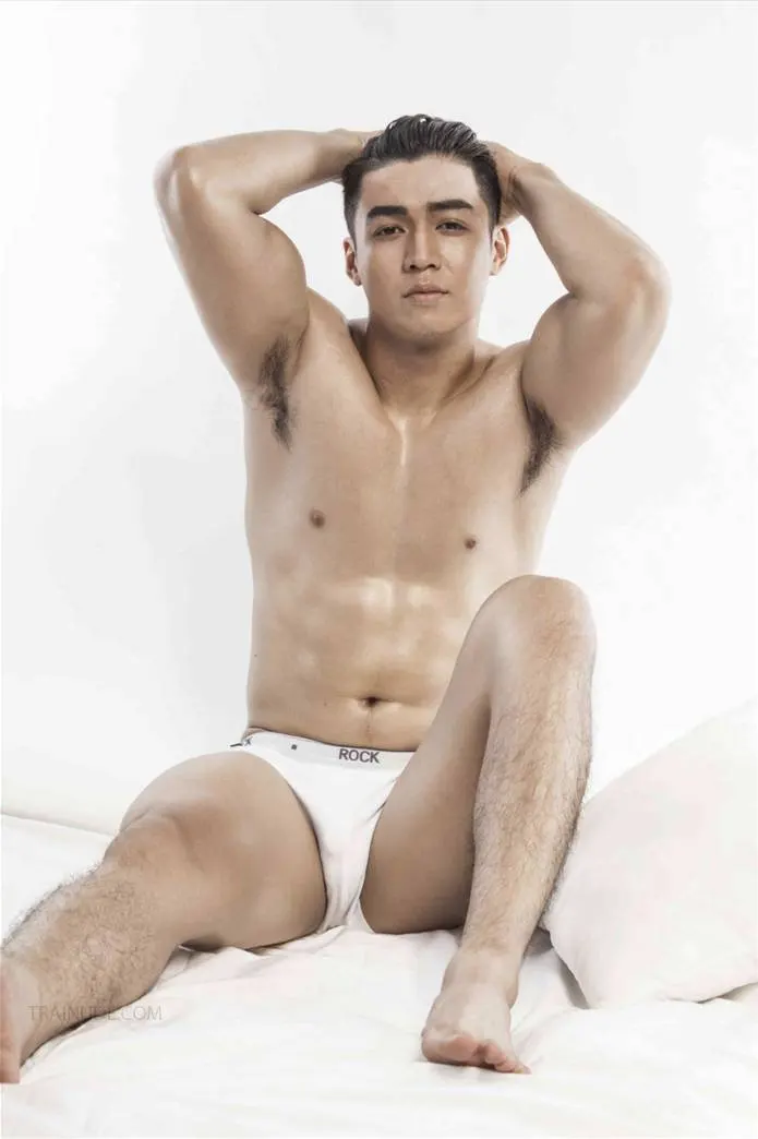 ส่องหนุ่ม 216
