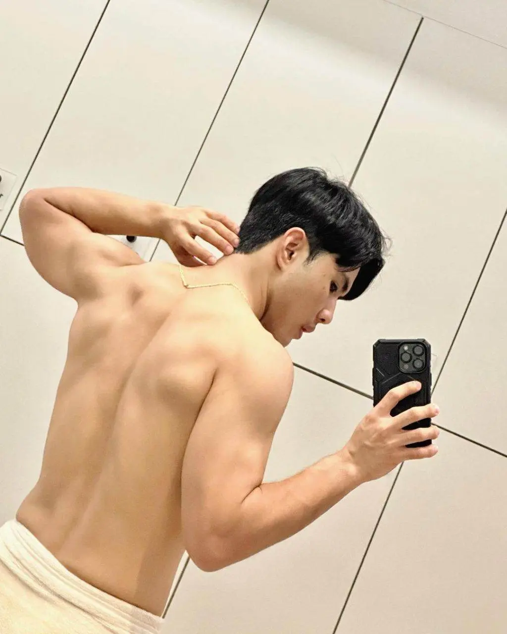 ยั่วไม่ต้องยั้ง