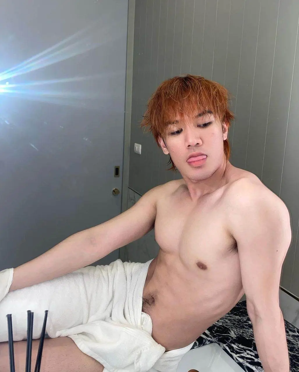 ยั่วไม่ต้องยั้ง
