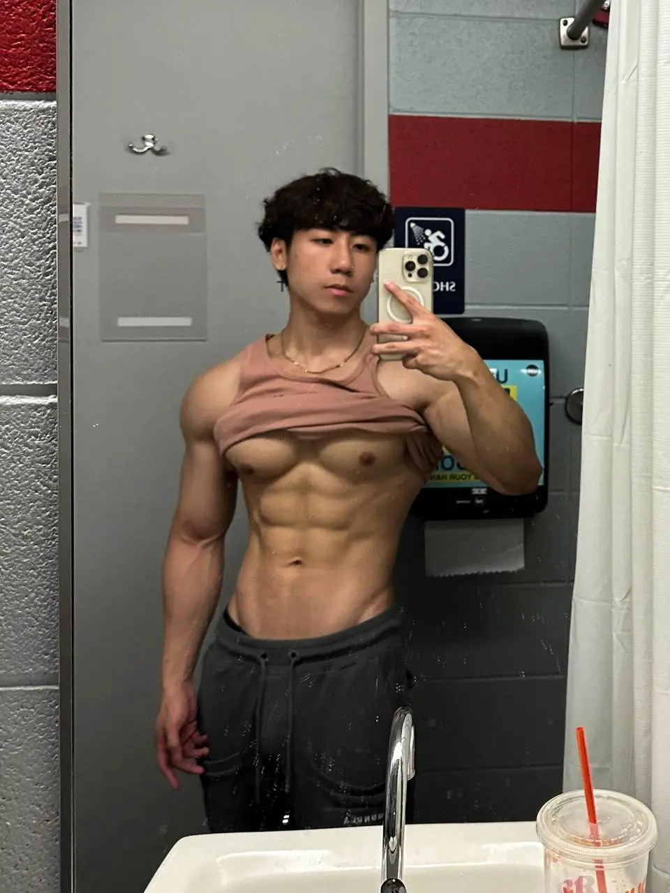 ใจไม่ดีเลย 💦00