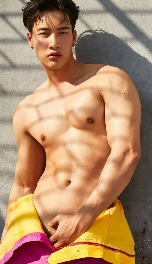 หนุ่มหล่อขึ้นปก 1151