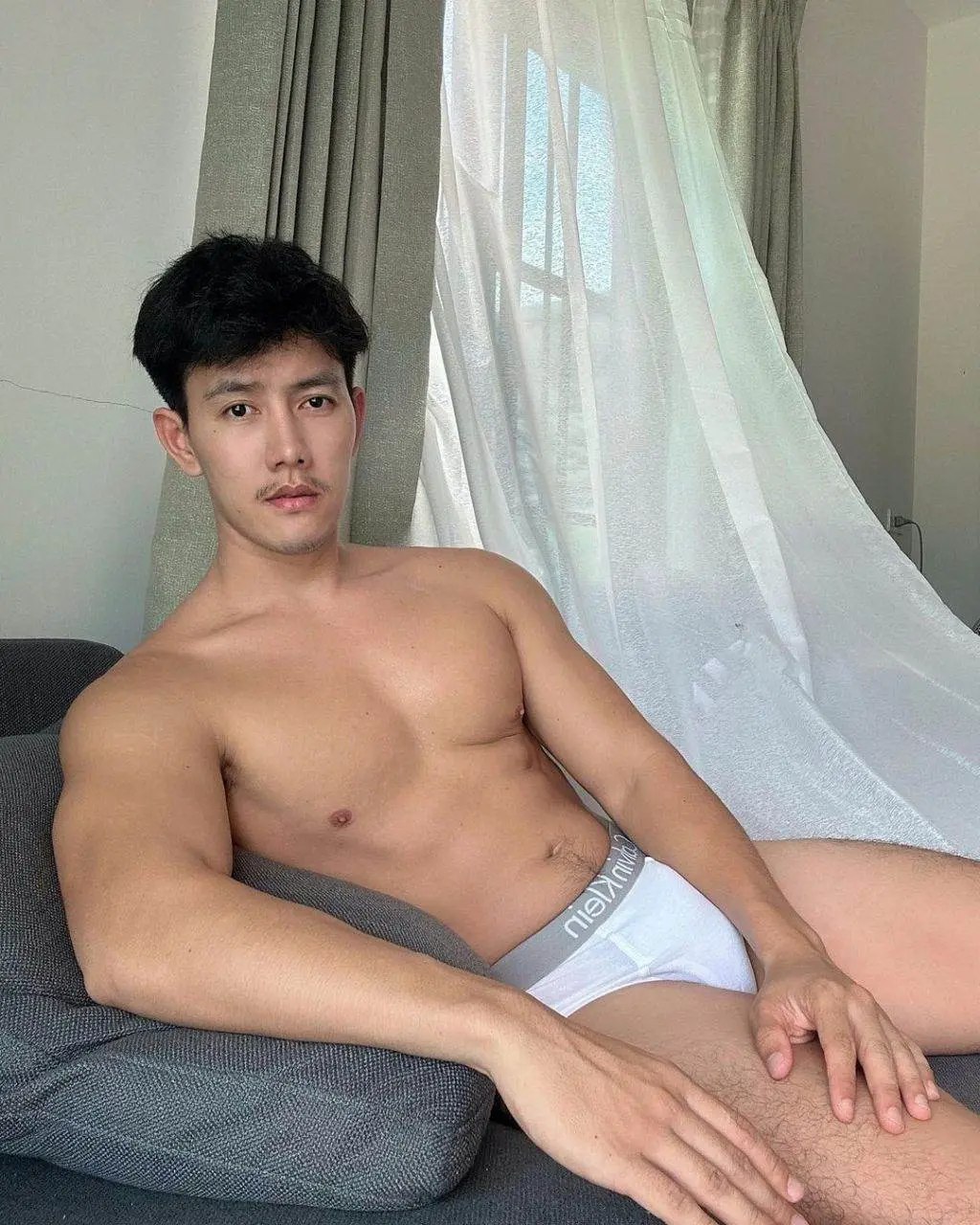 ส่องหนุ่ม 232
