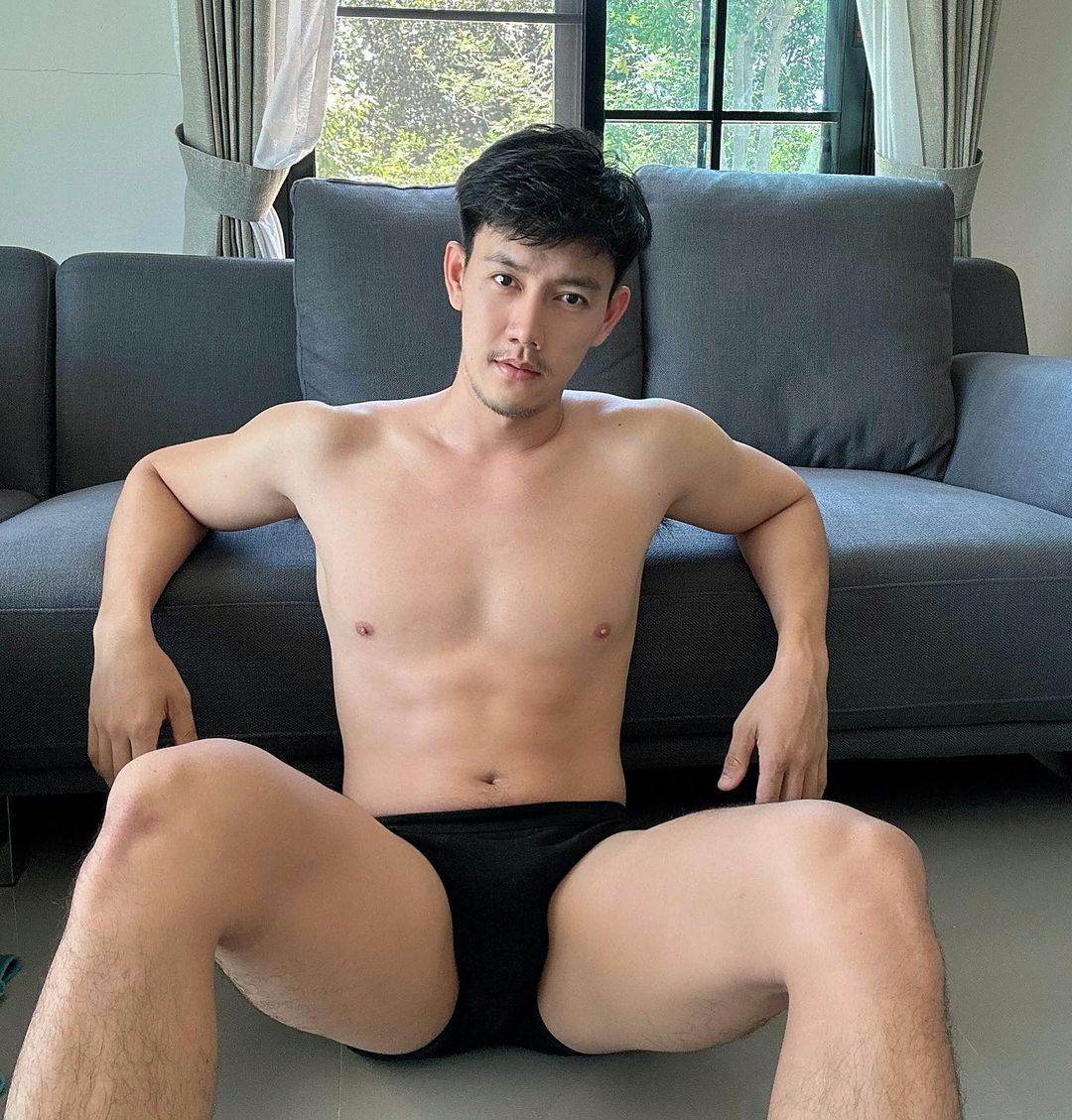 ส่องหนุ่ม 232