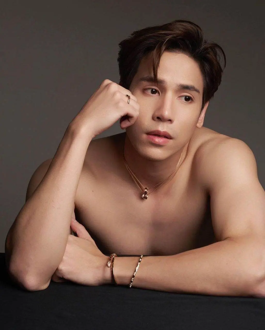 ดาราหล่อเกรดพรีเมี่ยม
