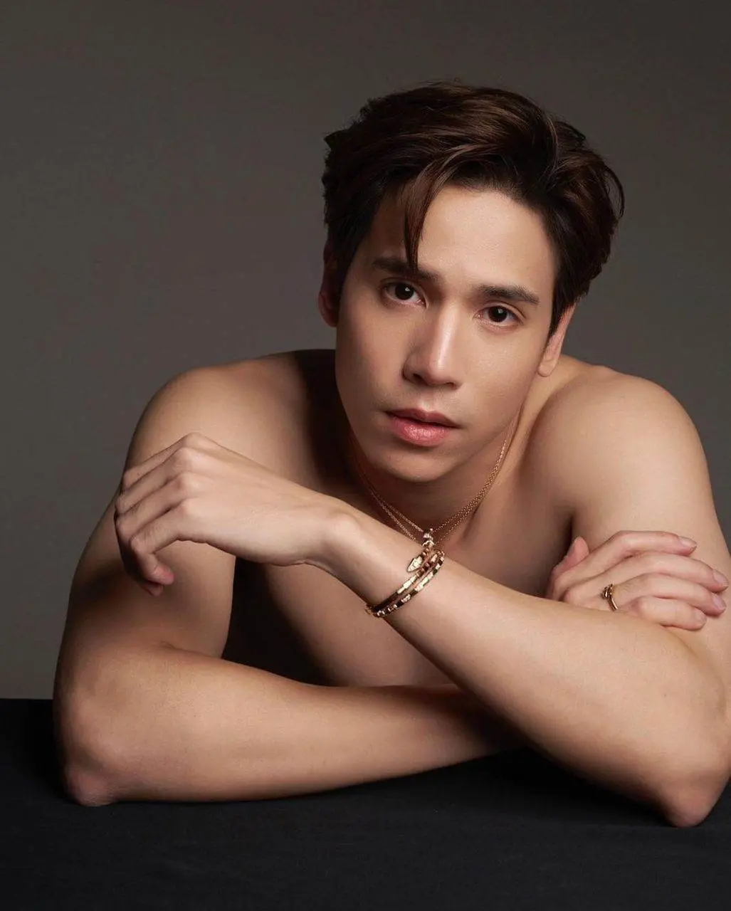 ดาราหล่อเกรดพรีเมี่ยม