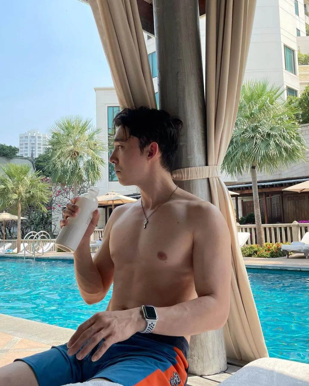 ดาราหล่อเกรดพรีเมี่ยม