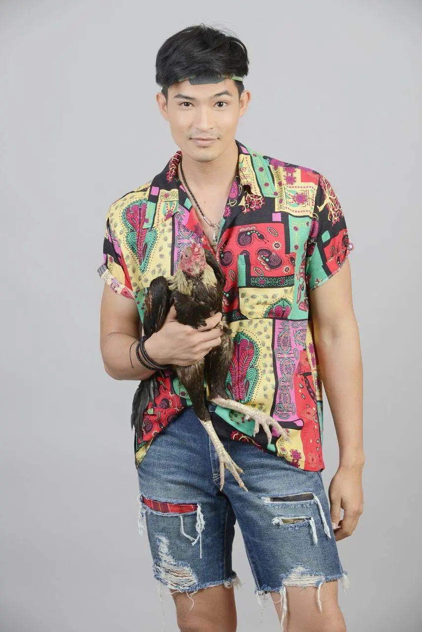 หล่อเข้มเต็มคำ