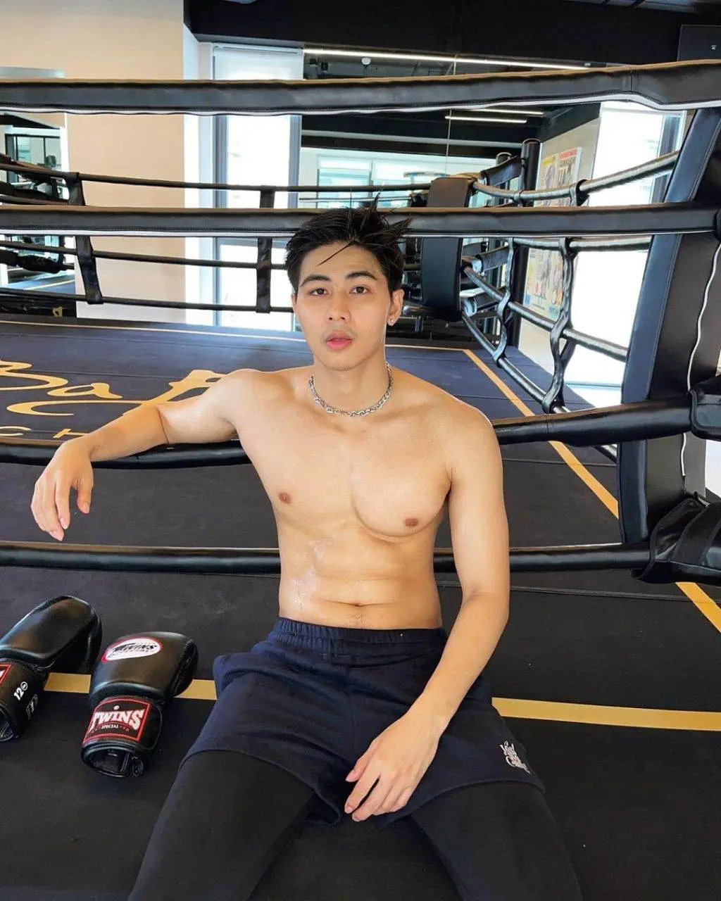 ถอดแล้วแซ่บ