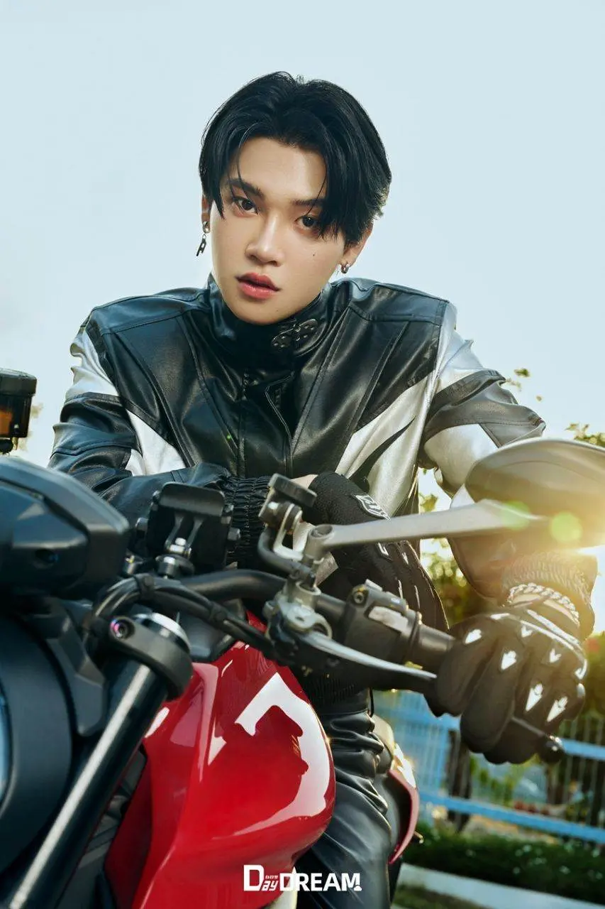 หยิ่น-วอร์ @ DayDREAM Magazine China May 2023