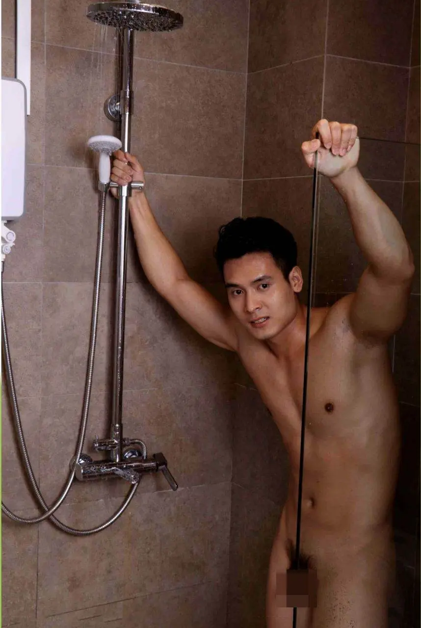 ส่องผู้ชายอาบน้ำ 68