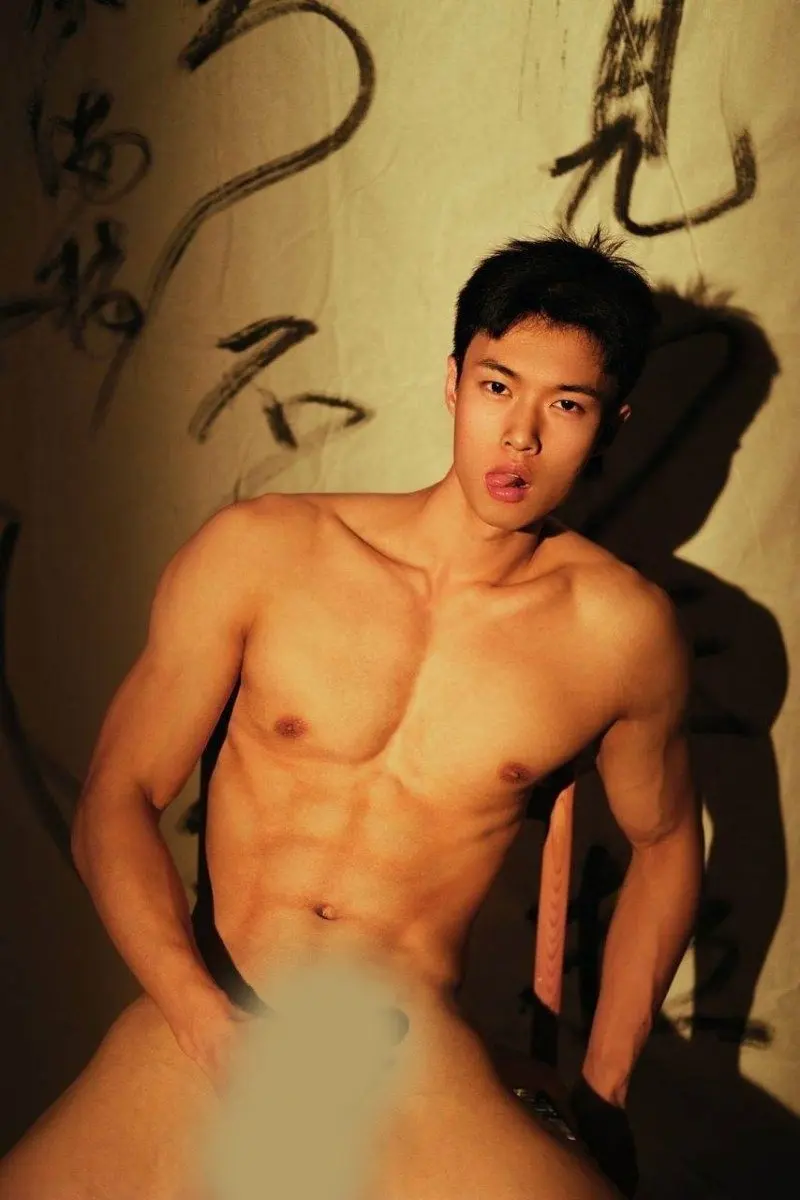 หนุ่มหล่อขึ้นปก 1158.1