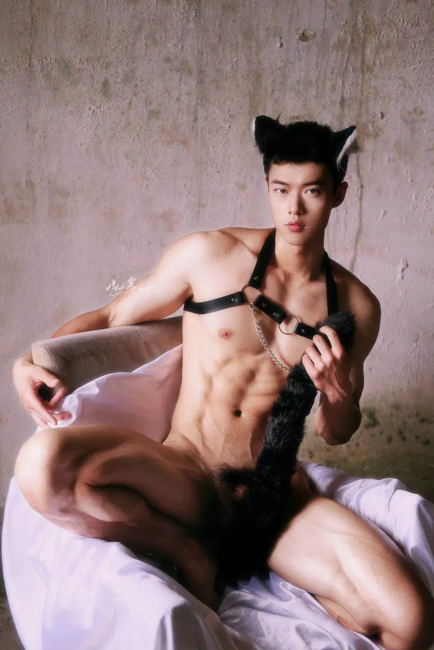 หนุ่มหล่อขึ้นปก 1158.1