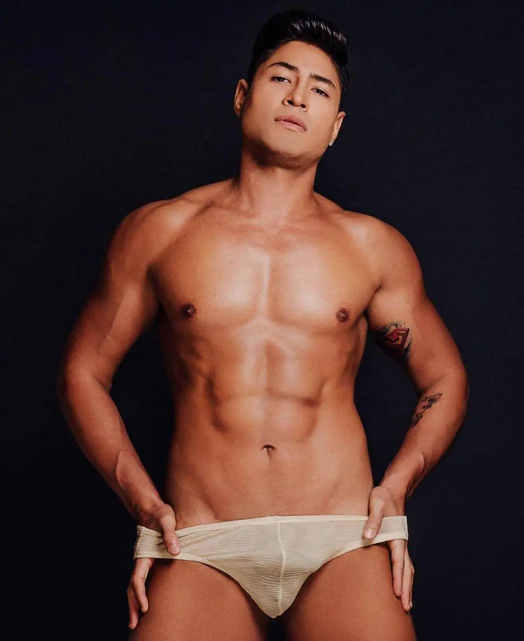 หนุ่มหล่อจากเวเนฯ