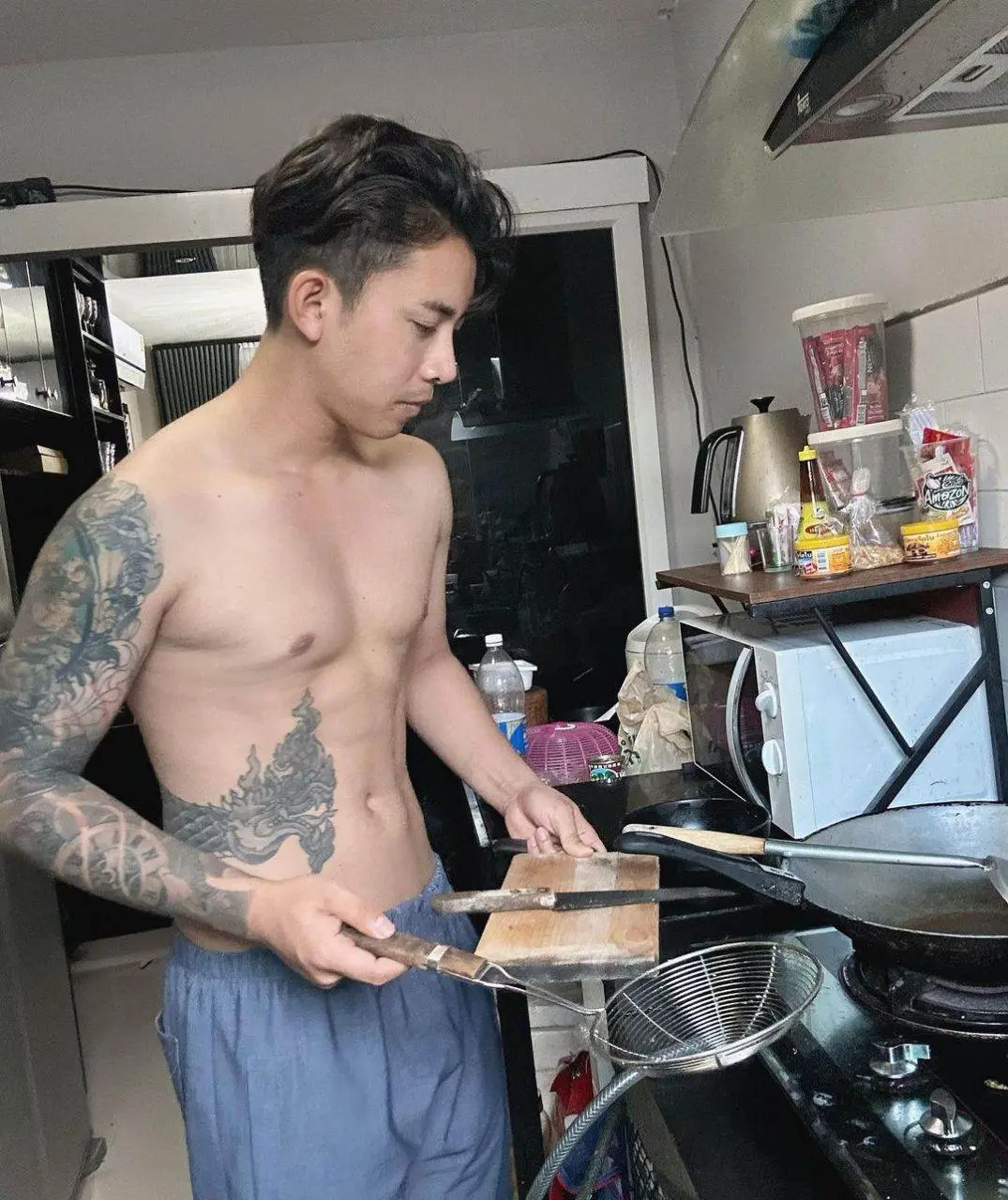 สร้างเขื่อนน้ำทะลัก