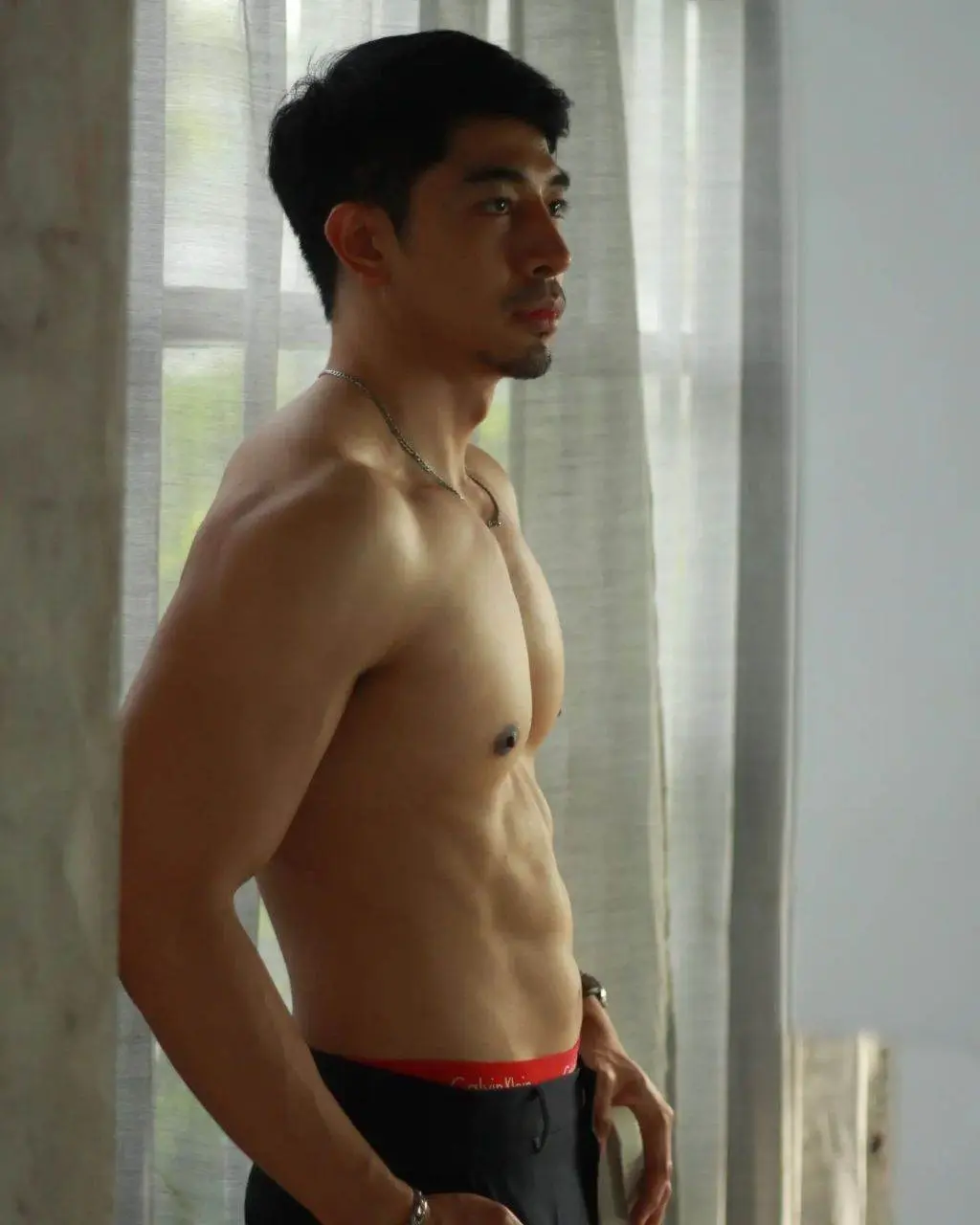 ชวนกระดกลิ้น