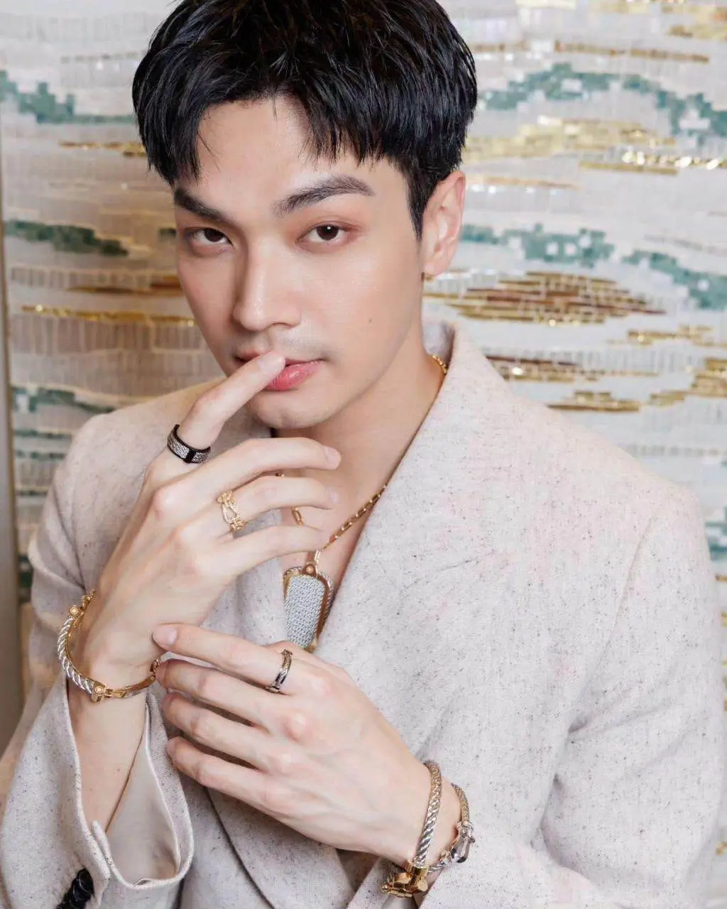 หลงอยากลงลิ้น