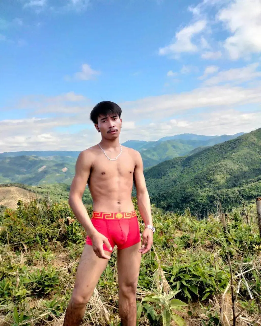 ผู้ชายบ้านๆอูมๆ
