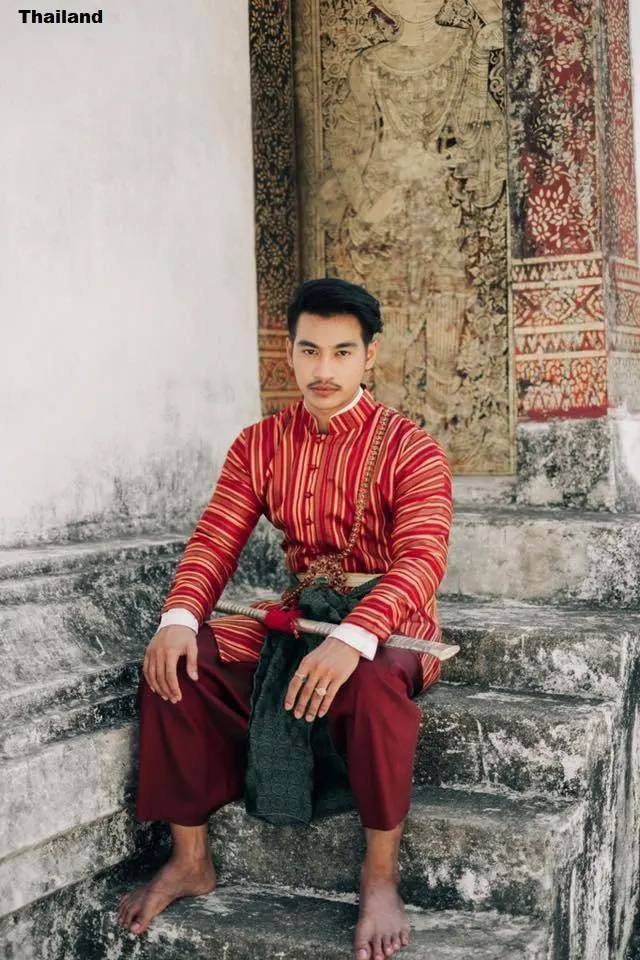 Handsome Guy in the Thai Costume 🇹🇭