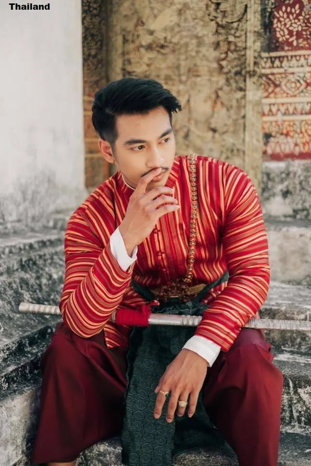 Handsome Guy in the Thai Costume 🇹🇭