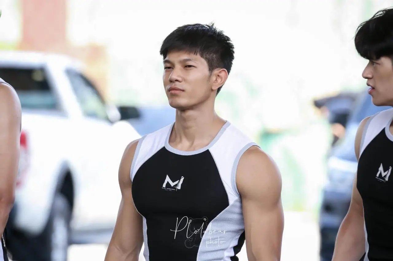 หนุ่มๆเตะบอล Mister International Thailand 2023
