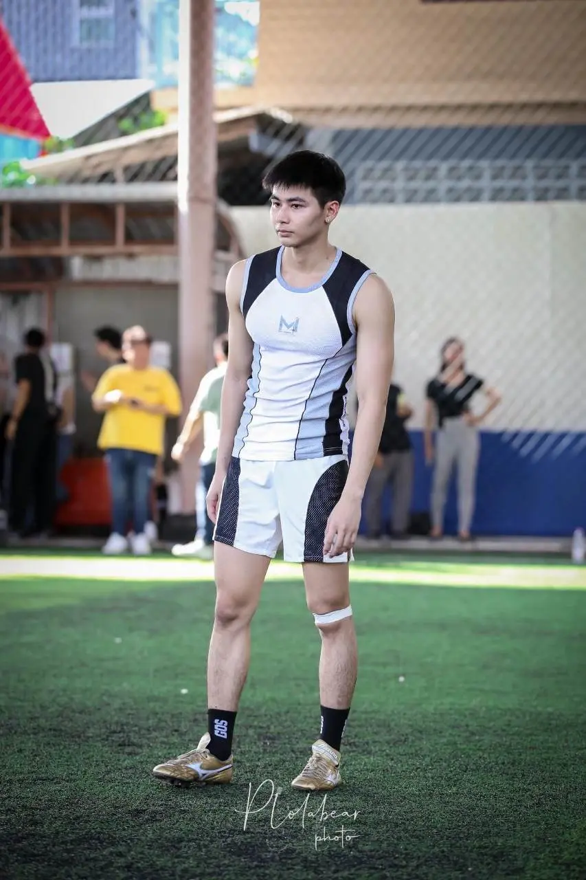 เตะบอลหล่อๆสไตล์หนุ่มๆ Mister International Thailand 2023