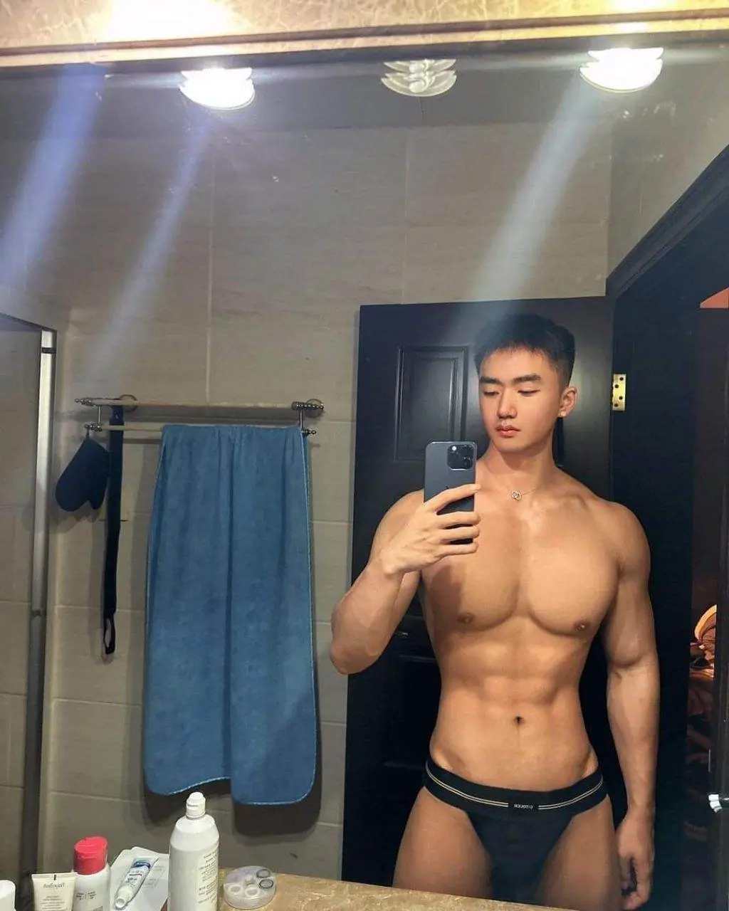 หลงหนักมากกกกกกก