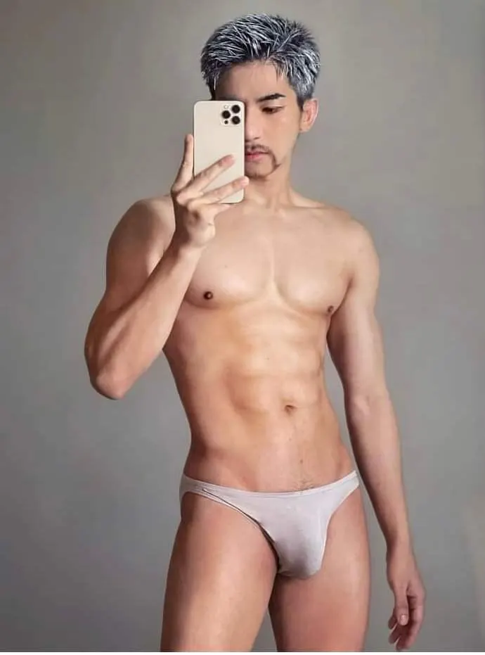 หลงหนักมากกกกกกก
