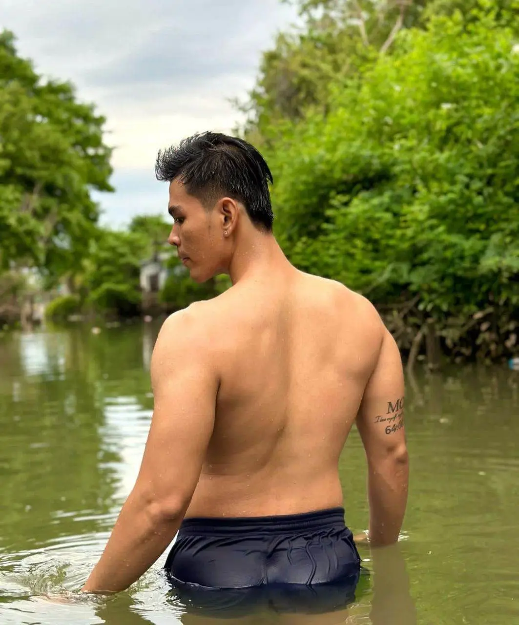 สายน้ำ..ลูกผู้ชาย