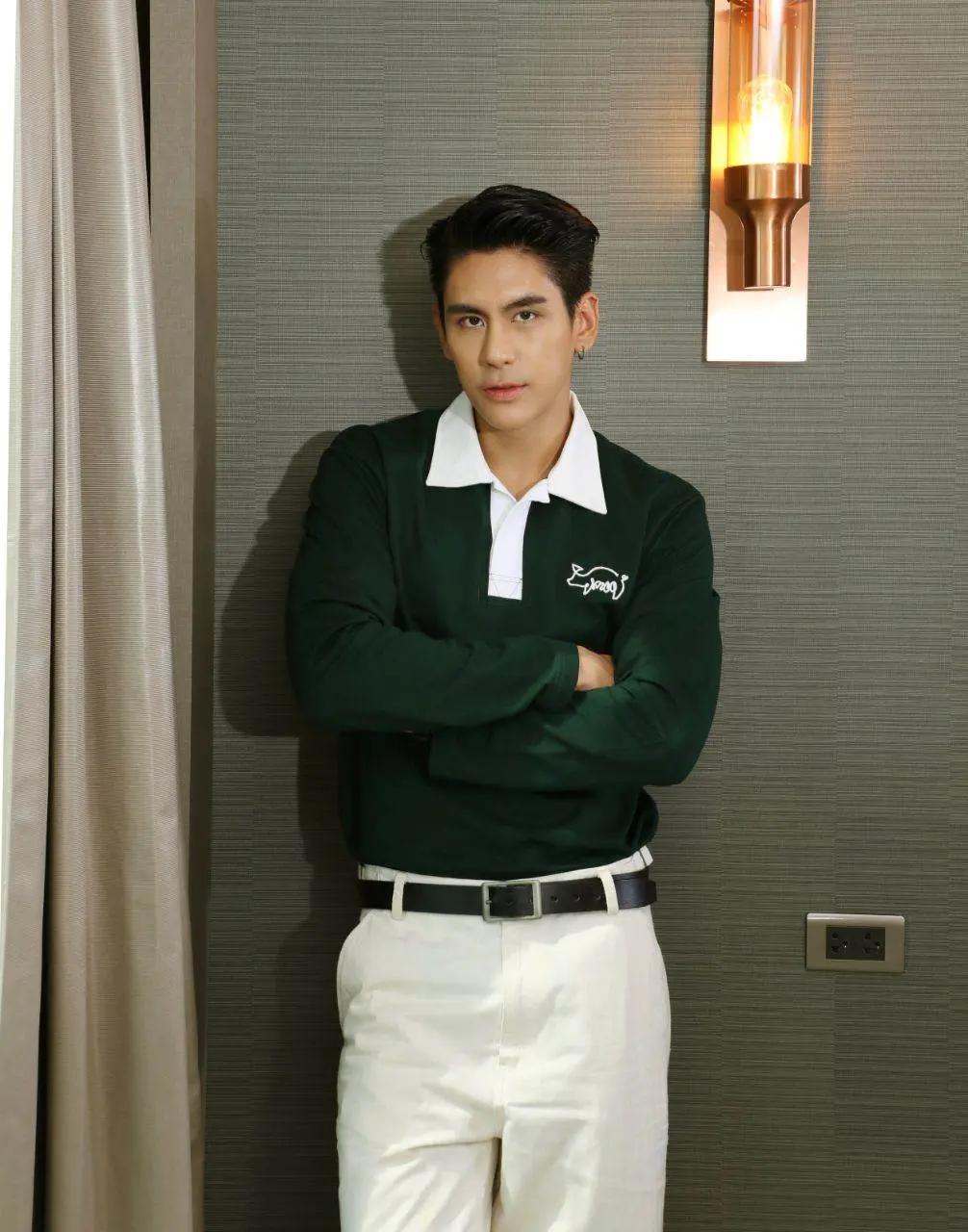 ไม่ถอดแต่น่ากอกมากพ่อ