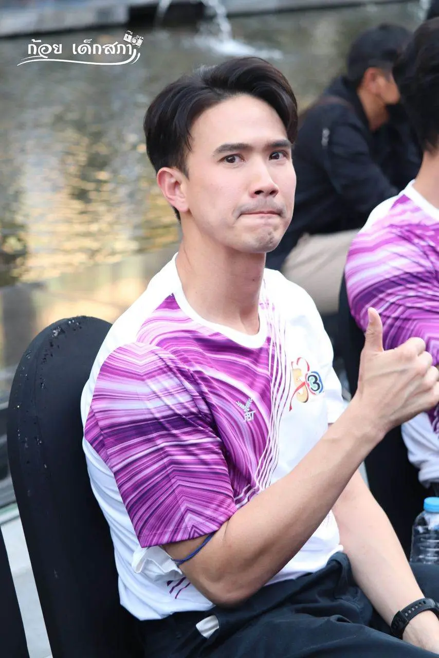 ไม่ถอดแต่น่ากอกมากพ่อ