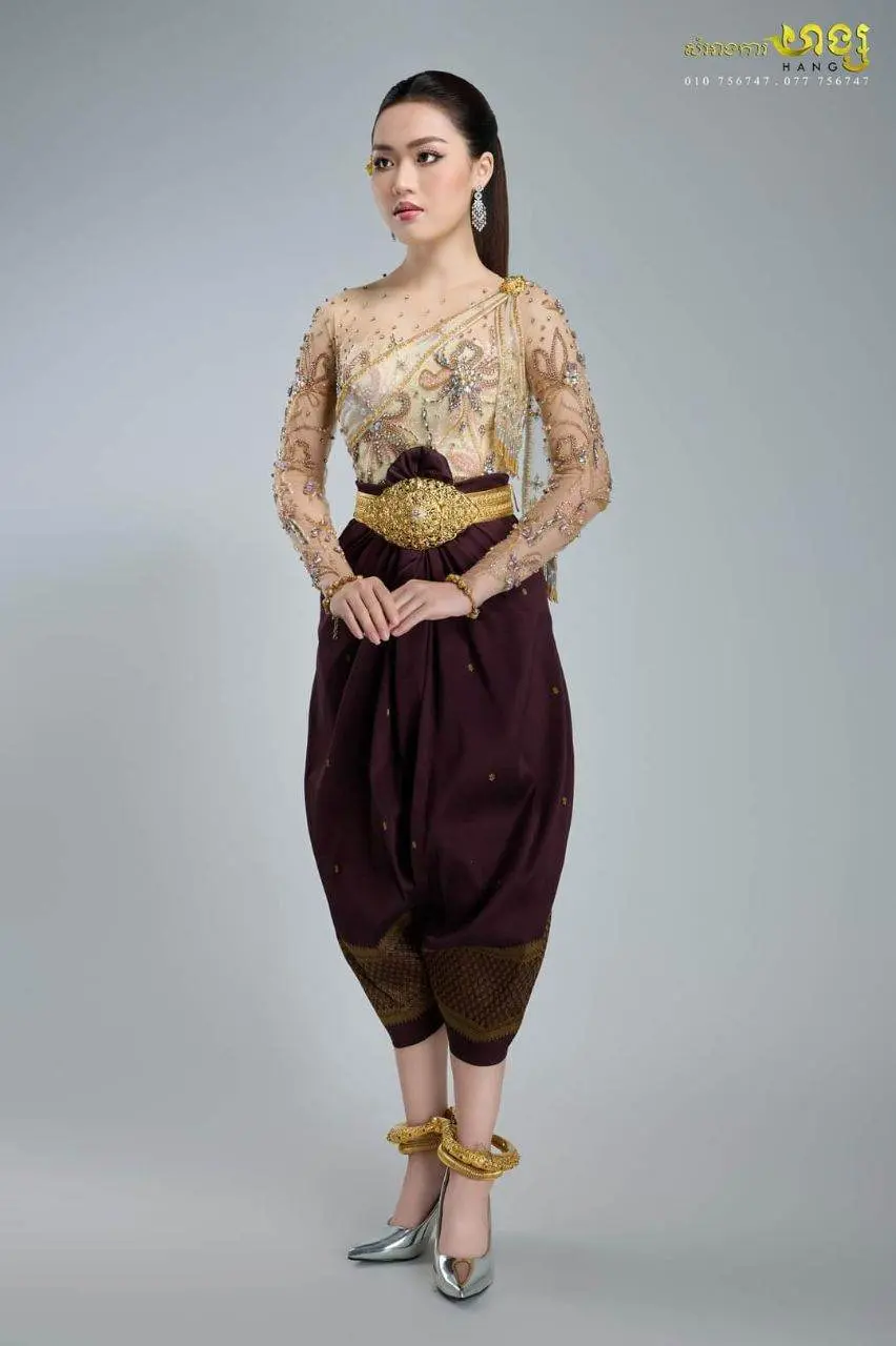 ð°ðCambodia national clothing. Khmer wedding costume. Khmer dress