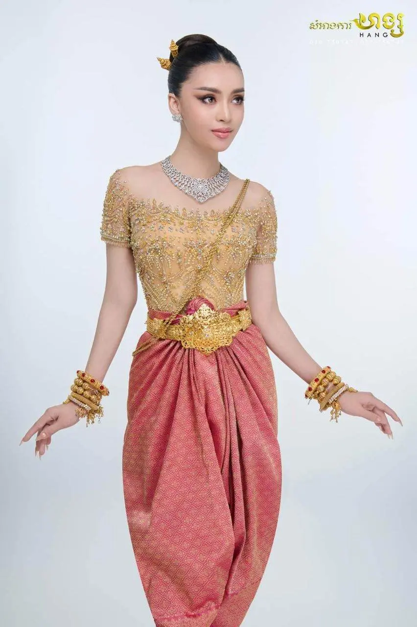 ð°ðCambodia national clothing. Khmer wedding costume. Khmer dress