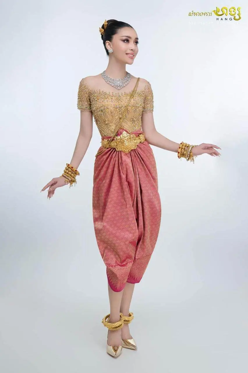 ð°ðCambodia national clothing. Khmer wedding costume. Khmer dress