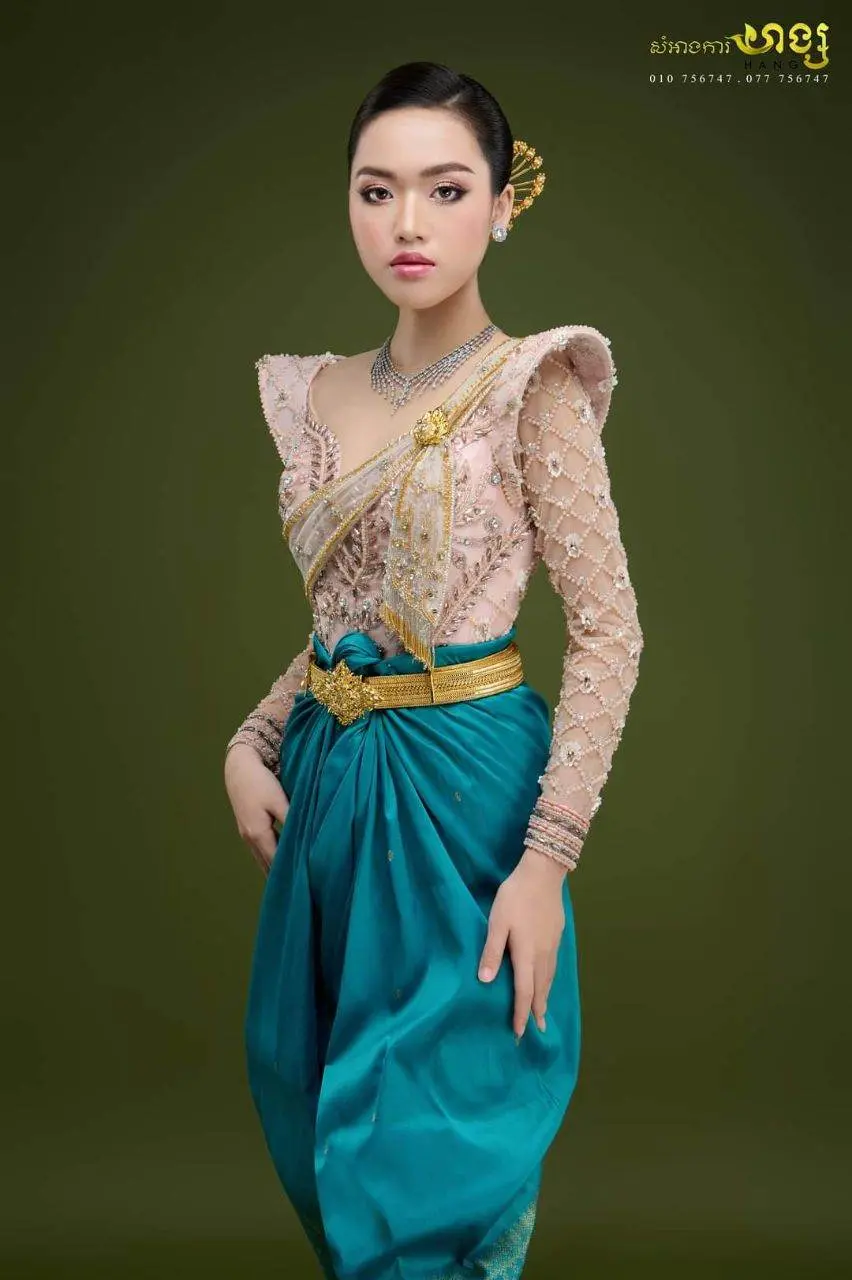 ð°ðCambodia national clothing. Khmer wedding costume. Khmer dress