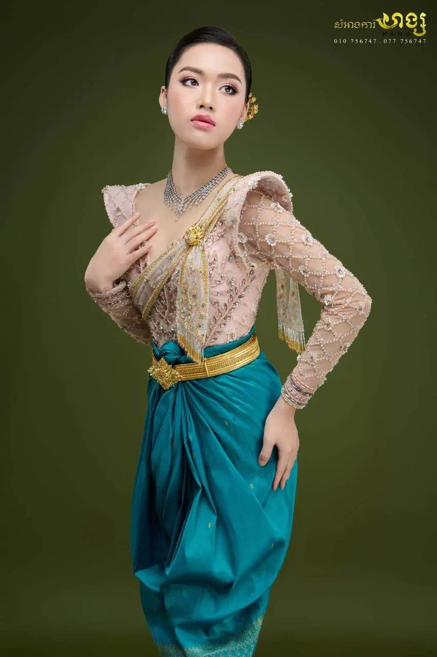 ð°ðCambodia national clothing. Khmer wedding costume. Khmer dress
