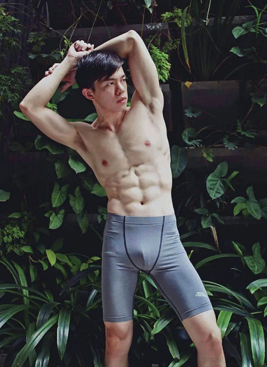 หนุ่มหล่อขึ้นปก 1170