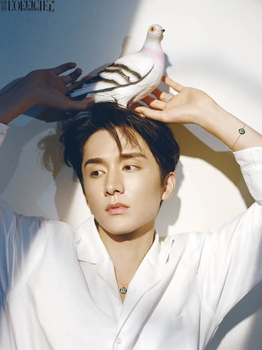 Zhang Xincheng @ L&rsquo;Officiel Hommes China August 2023